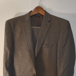 Marc Anthony 2 piece suit. 42R blazer, 32x32 pants. Charcoal check.